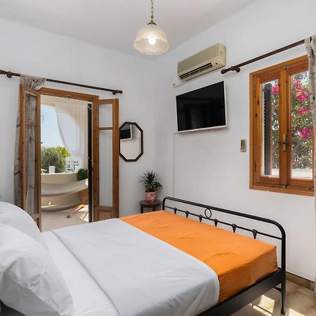 Grandpa'S Yard Apartment Adamantas  Ngoại thất bức ảnh